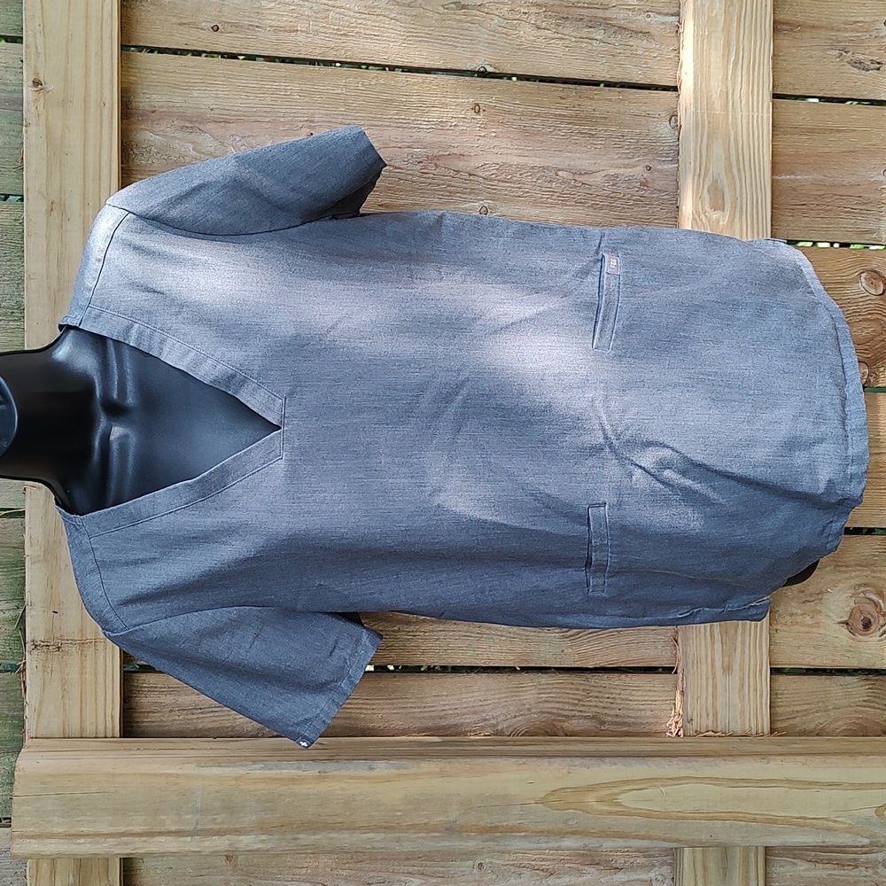Figs Gray Scrub Top